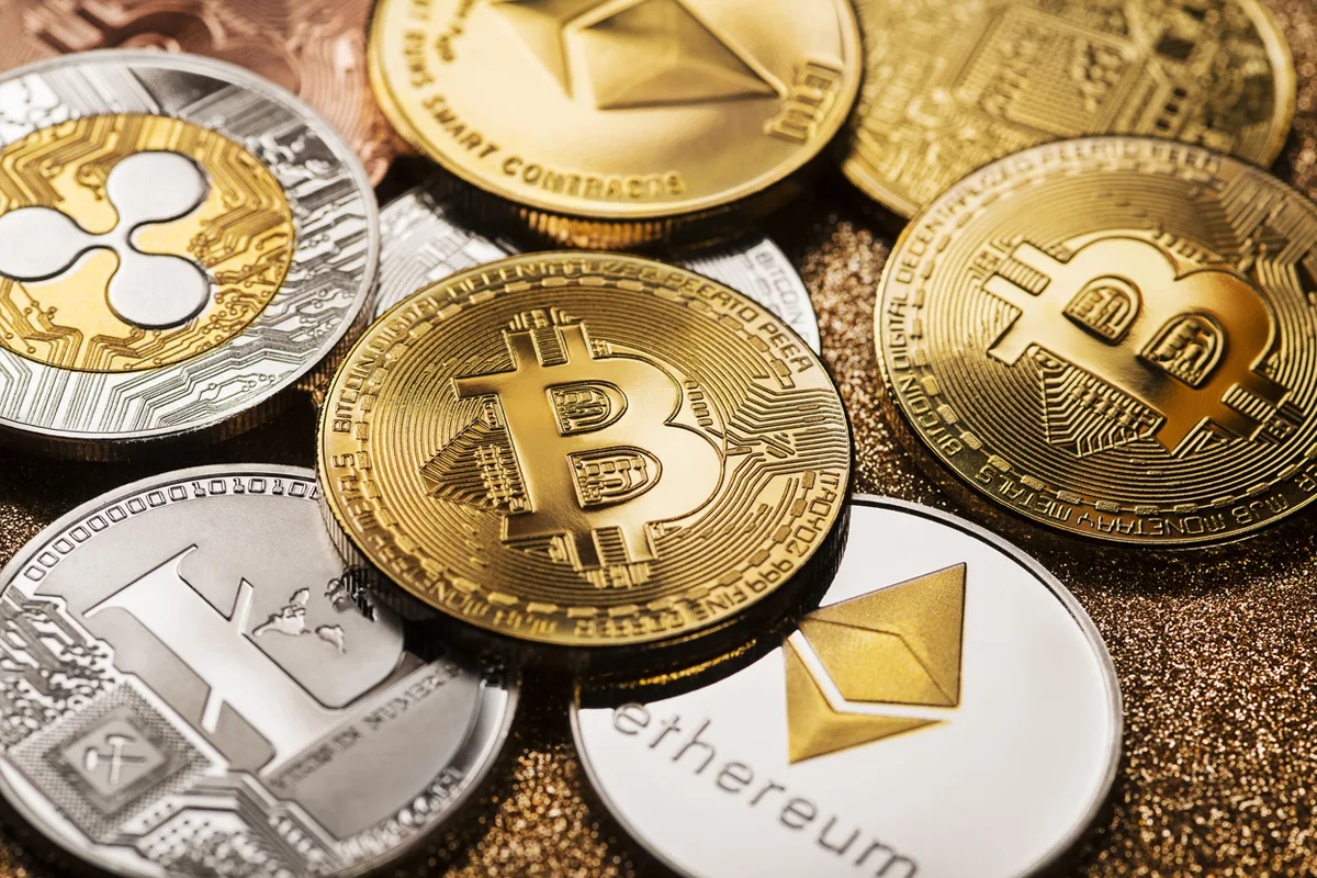 الاستثمار في العملات الرقمية: دليل المستثمر العربي لعام 2025