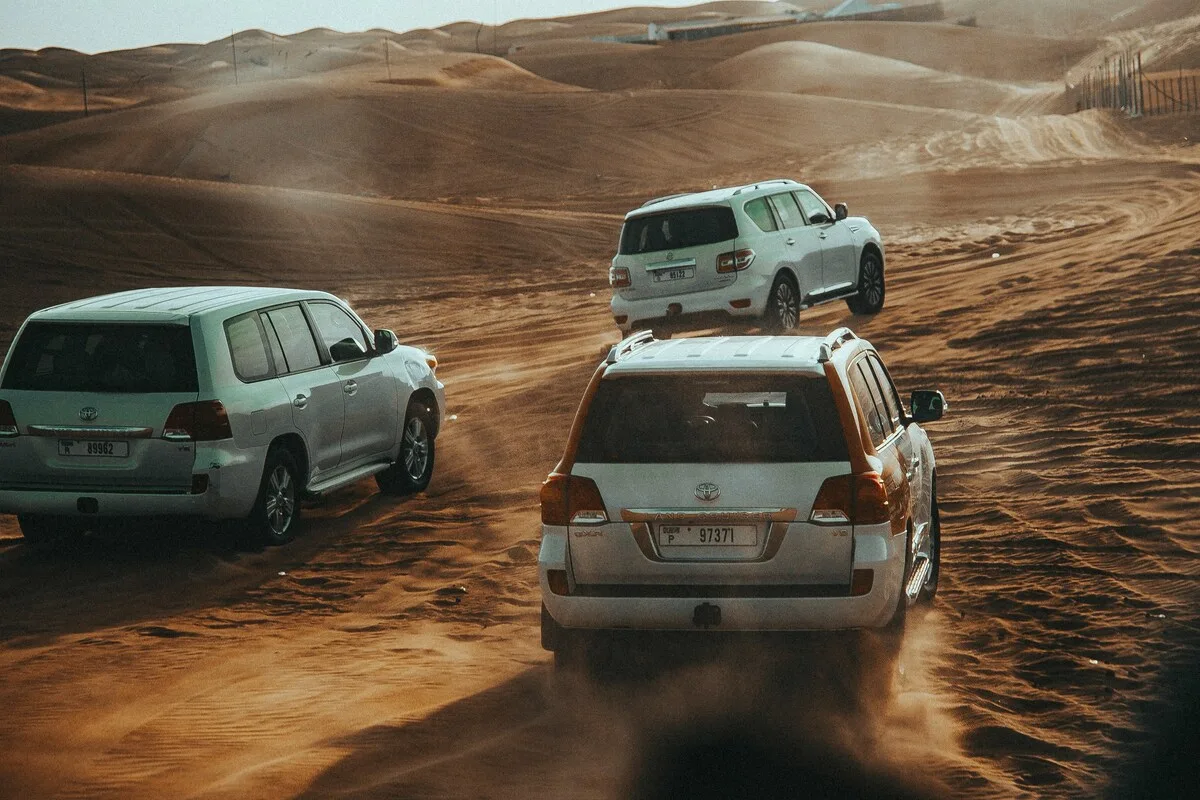 أفضل أنواع أفلام العزل الحراري للسيارات في الخليج