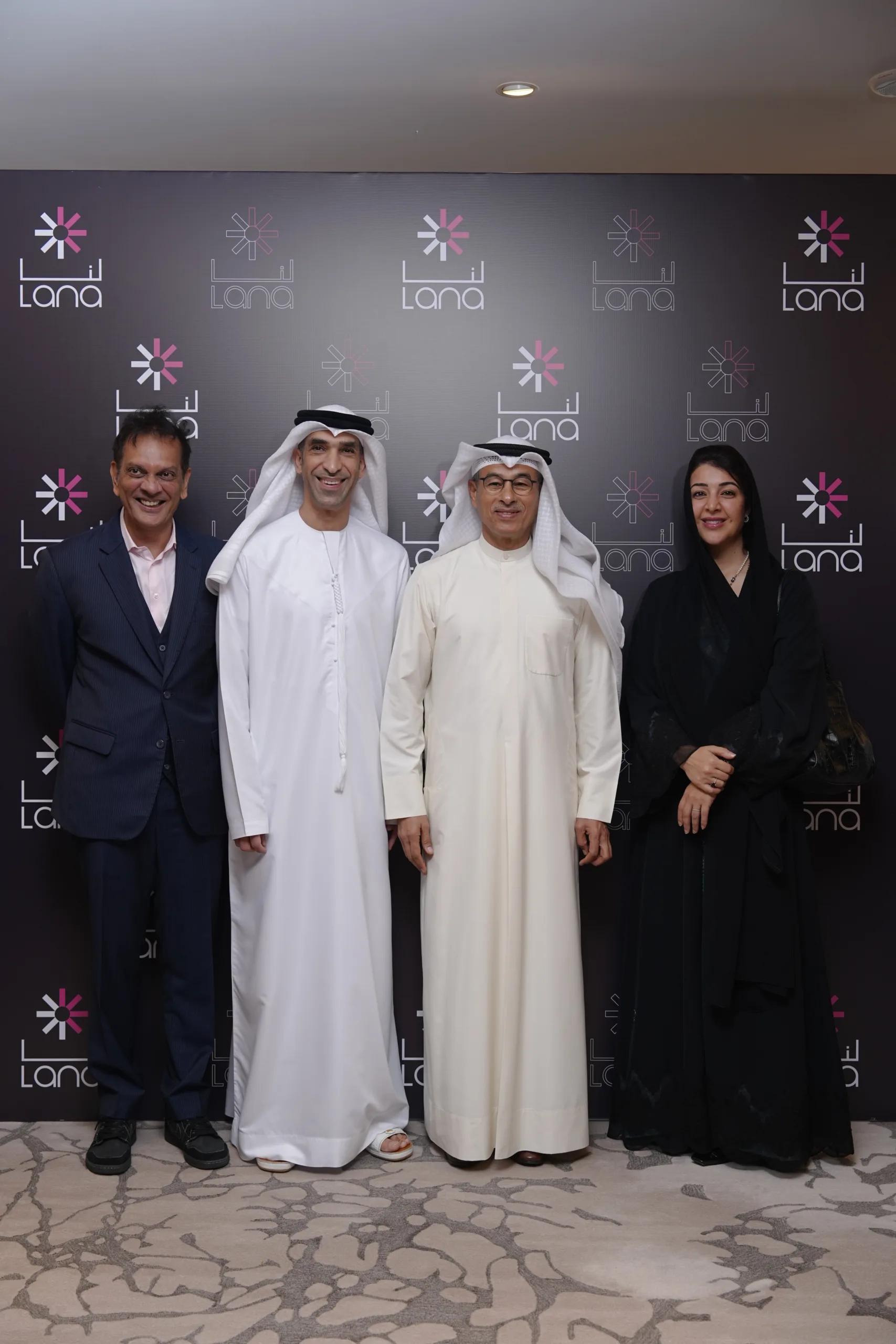 معالي ريم الهاشمي ومعالي ثاني الزيودي إلى جانب سعادة محمد العبار.. يطلقان منصة “لنا”