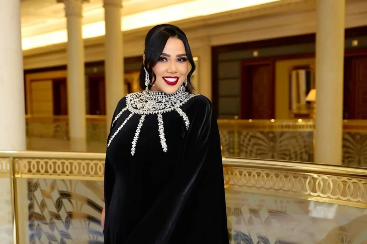 نجاة الفنانة شيماء سيف من حادث تصادم في 6 أكتوبر دون إصابات