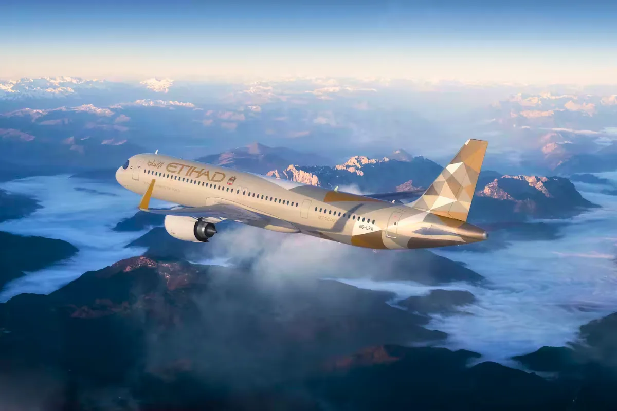 الاتحاد للطيران ترحب بأول طائرة A321LR في أبوظبي
