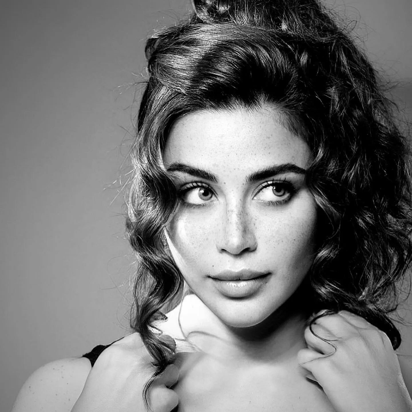 “يارا السكري تتألق في بطولة جديدة أمام كزبرة في مسلسل ‘على ضهر راجل'”
