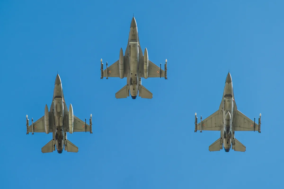 بولندا تستنفر بعد هجمات روسية على أوكرانيا