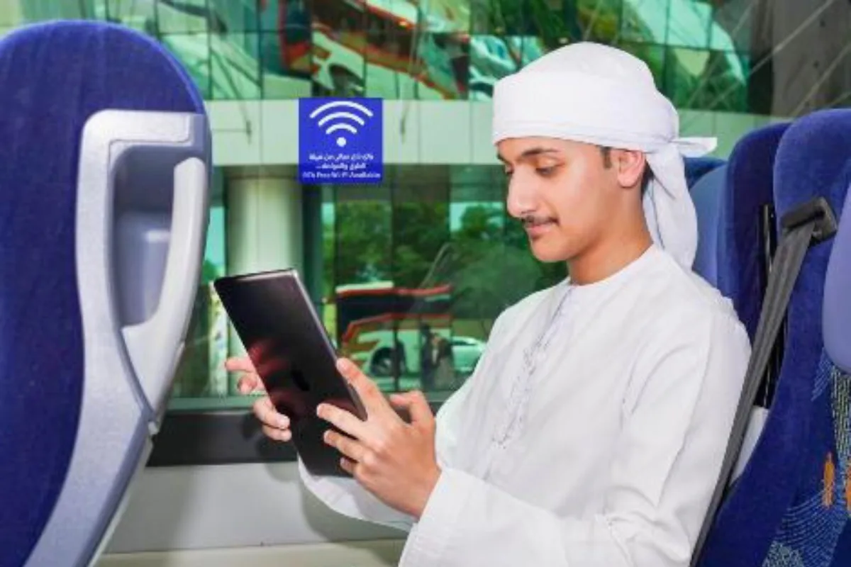 طرق دبي توفّر خدمة الإنترنت اللاسلكي في وسائل النقل مجاناً