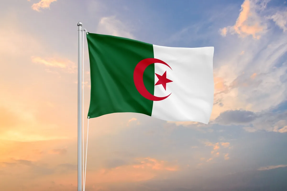 تحطيم تمثال عين الفوارة يثير جدلاً واسعاً في الجزائر