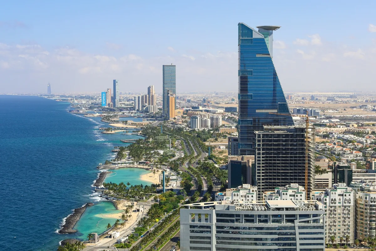 السعودية تعتمد لوائح جديدة لتنظيم مطاعم الفئة الراقية لتعزيز الاستثمار السياحي