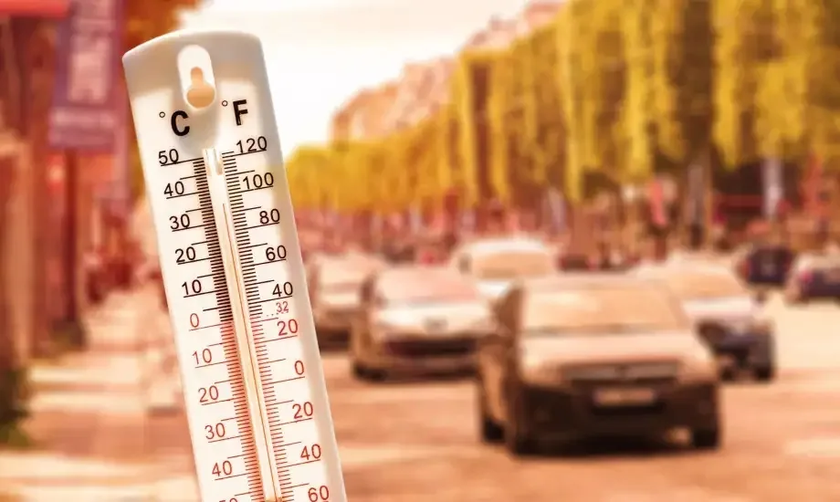 العين تسجل أعلى حرارة في الإمارات بـ 48.2 درجة مئوية