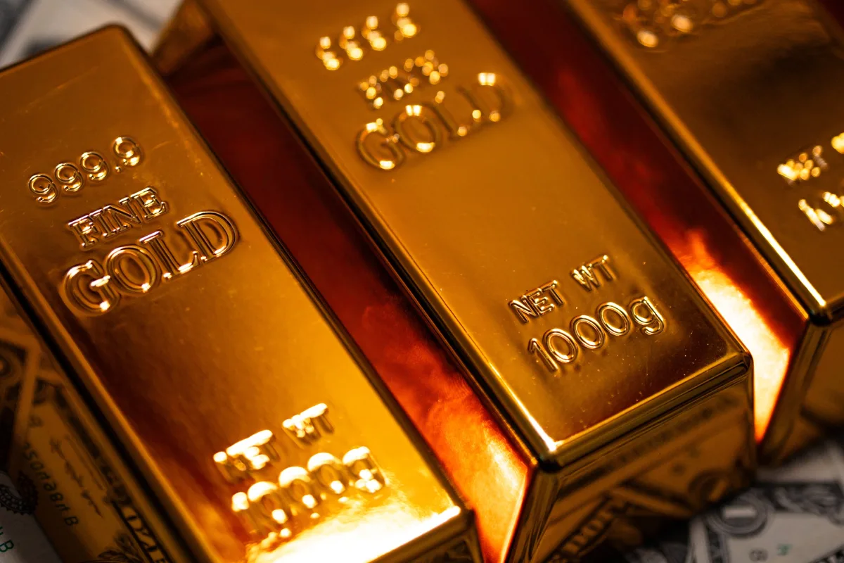 انخفاض أسعار الذهب في دبي 14 درهمًا خلال 7 أيام