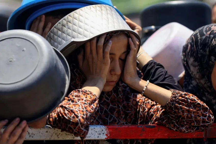 الجوع يؤدي بحياة أكثر من 100 شخص في غزة، بينهم 21 طفلاً