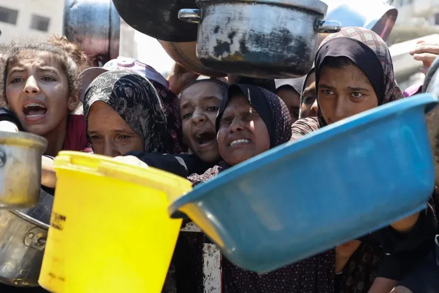 ترامب: كثيرون يتضورون جوعاً في غزة، ونتعهد بإنشاء مراكز للطعام
