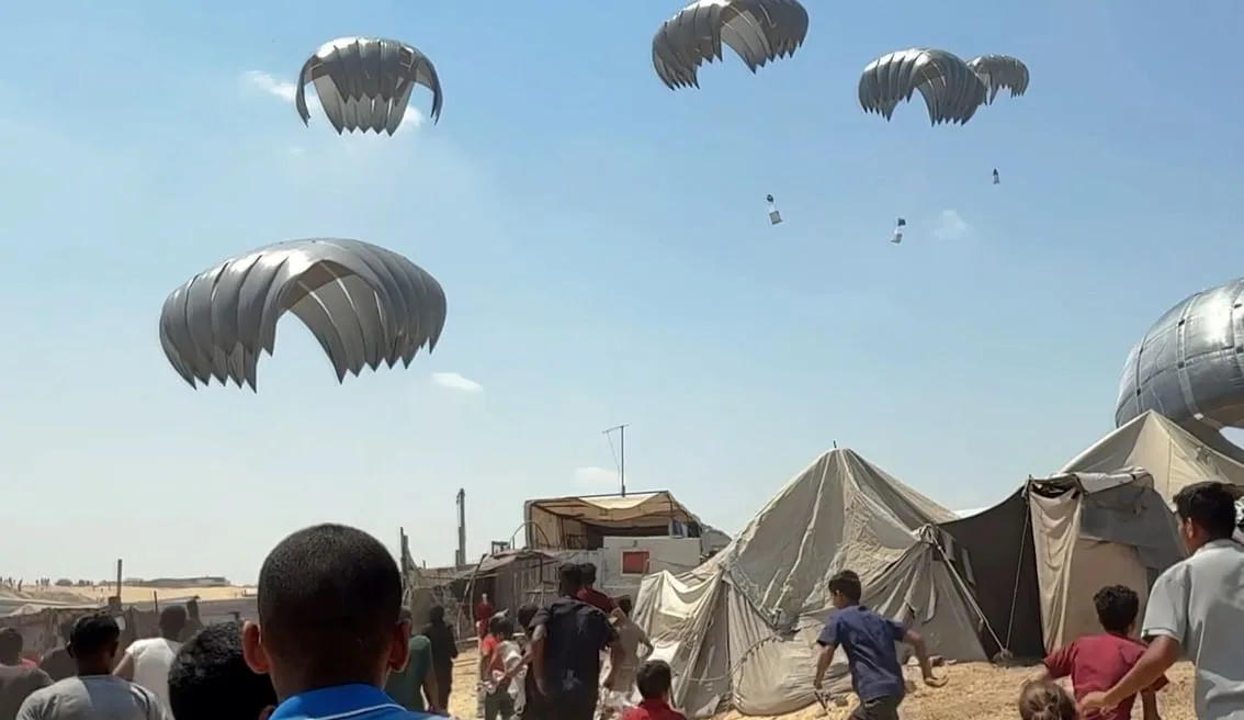 “طيور الخير”: 4004 أطنان من المساعدات الإنسانية الإمارات تصل إلى غزة