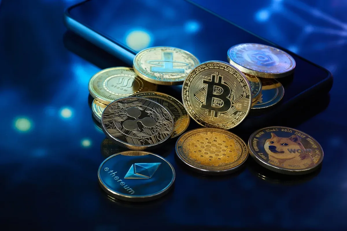 هبوط جماعي للعملات الرقمية بقيادة بيتكوين