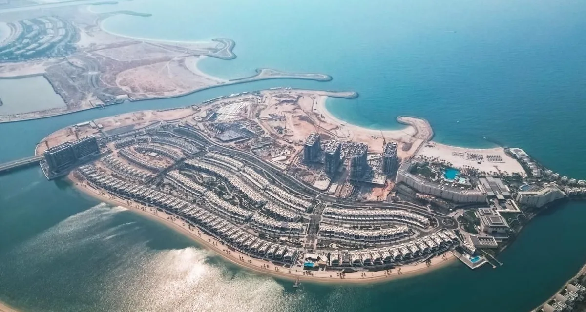 الماضي يلتقي الحاضر.. القلب الثقافي لرأس الخيمة
