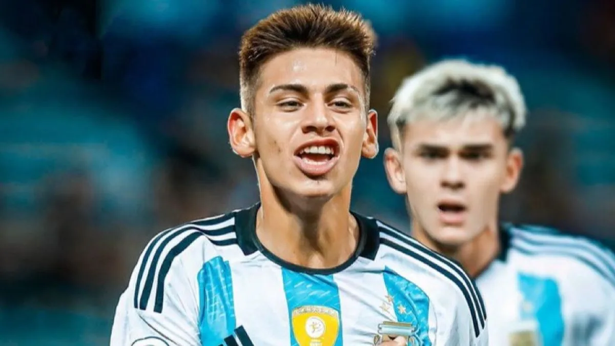 باير ليفركوزن يضم كلاوديو إتشيفيري على سبيل الإعارة من مانشستر سيتي