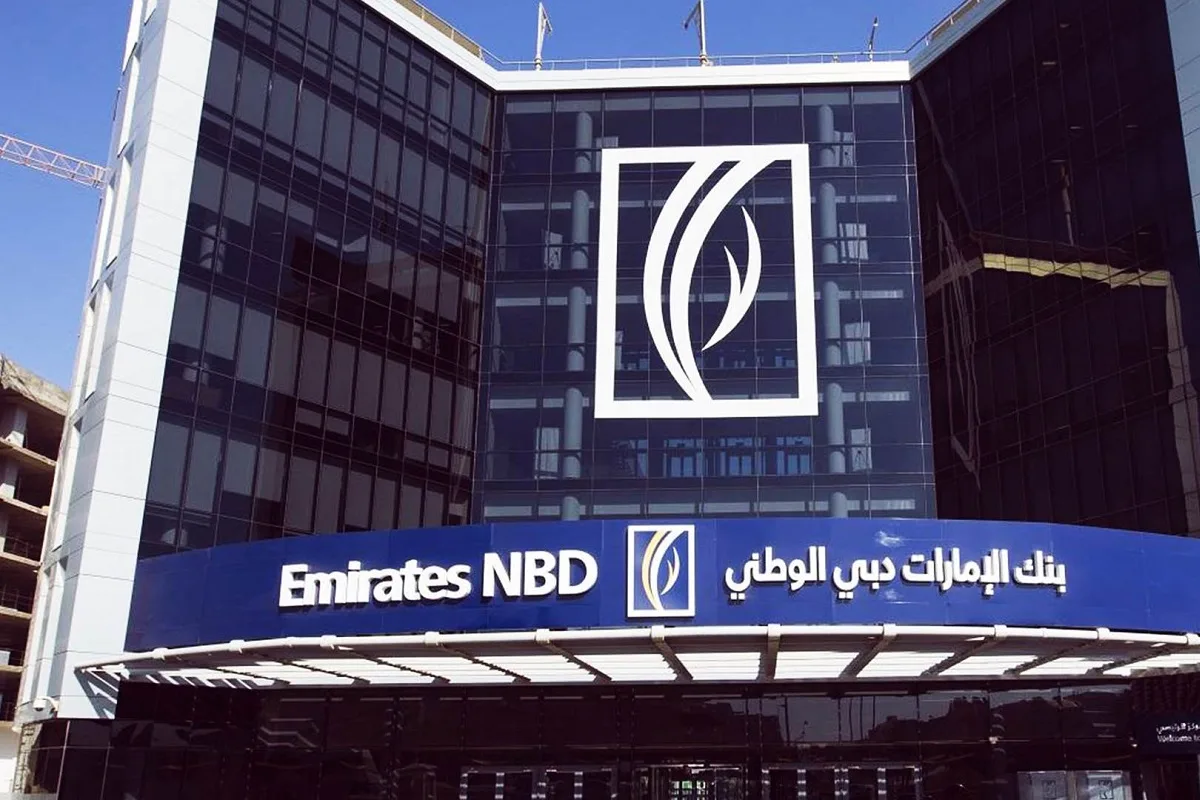 مبادرة تداول الأسهم المحلية بلا عمولات.. قصة نجاح بنك الإمارات دبي الوطني
