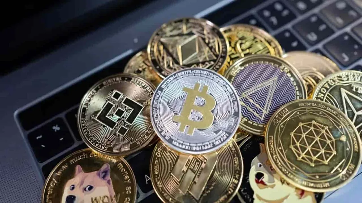 بيتكوين ترتفع إلى 117,592 دولار مع زيادة حجم التداول اليومي