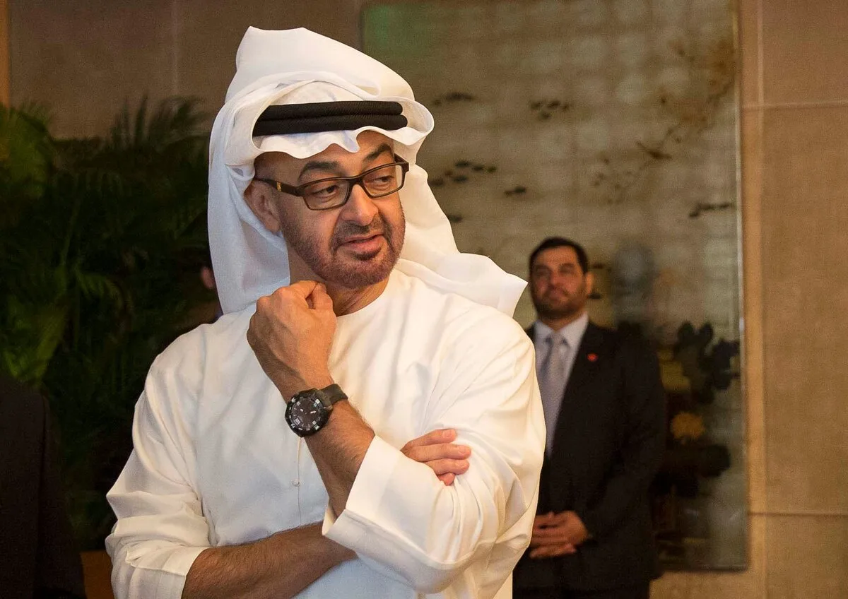تعازي الإمارات لأمير الكويت بوفاة الشيخة سعاد عبدالله