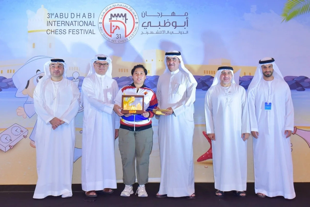 تتويج الفائزين في مهرجان أبوظبي الدولي للشطرنج