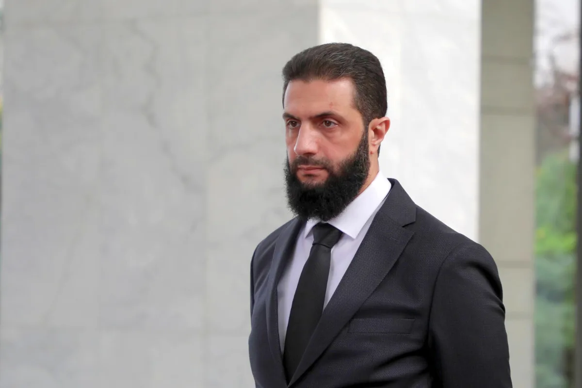 الرئاسة السورية: الشرع أجرى مناقشات مع المبعوث الأمريكي الخاص بدمشق