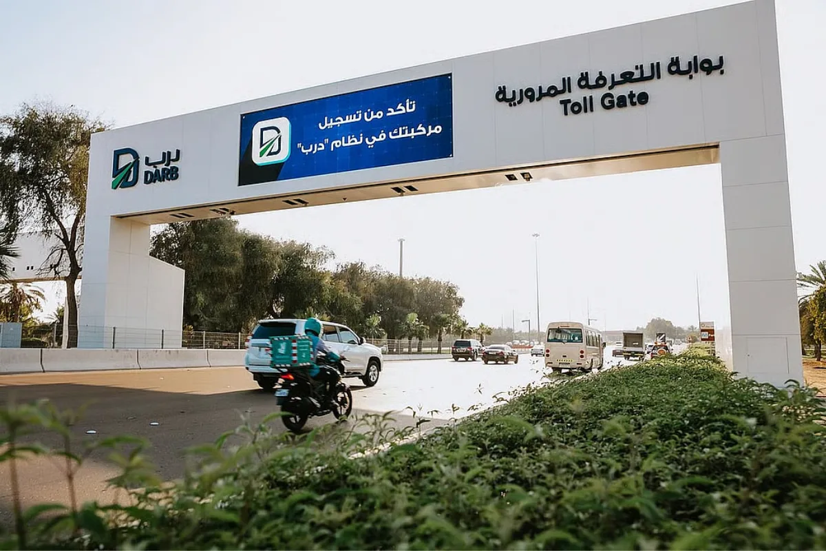أبوظبي تُراجع مواعيد وحدود رسوم عبور “درب” اعتبارًا من 1 سبتمبر