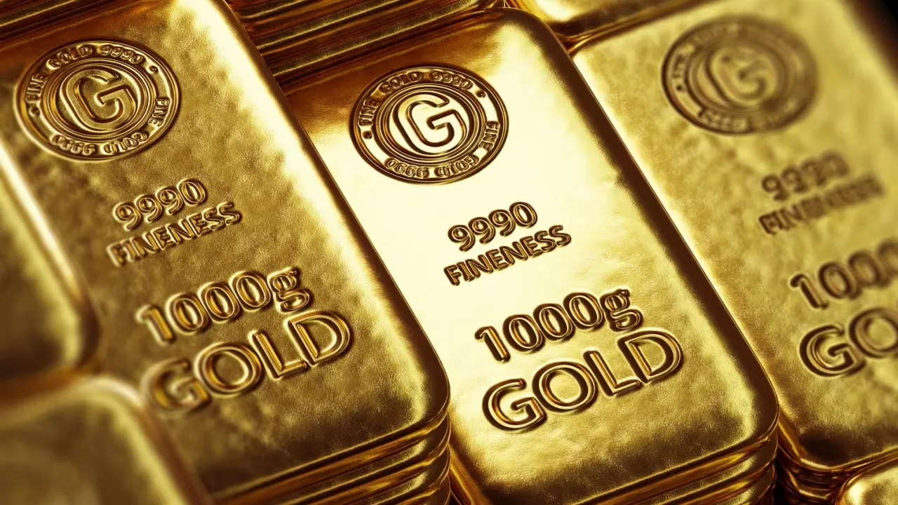 الذهب يتراجع إلى 3,384 دولار للأونصة وسط ضغط الدولار وتوترات سياسية