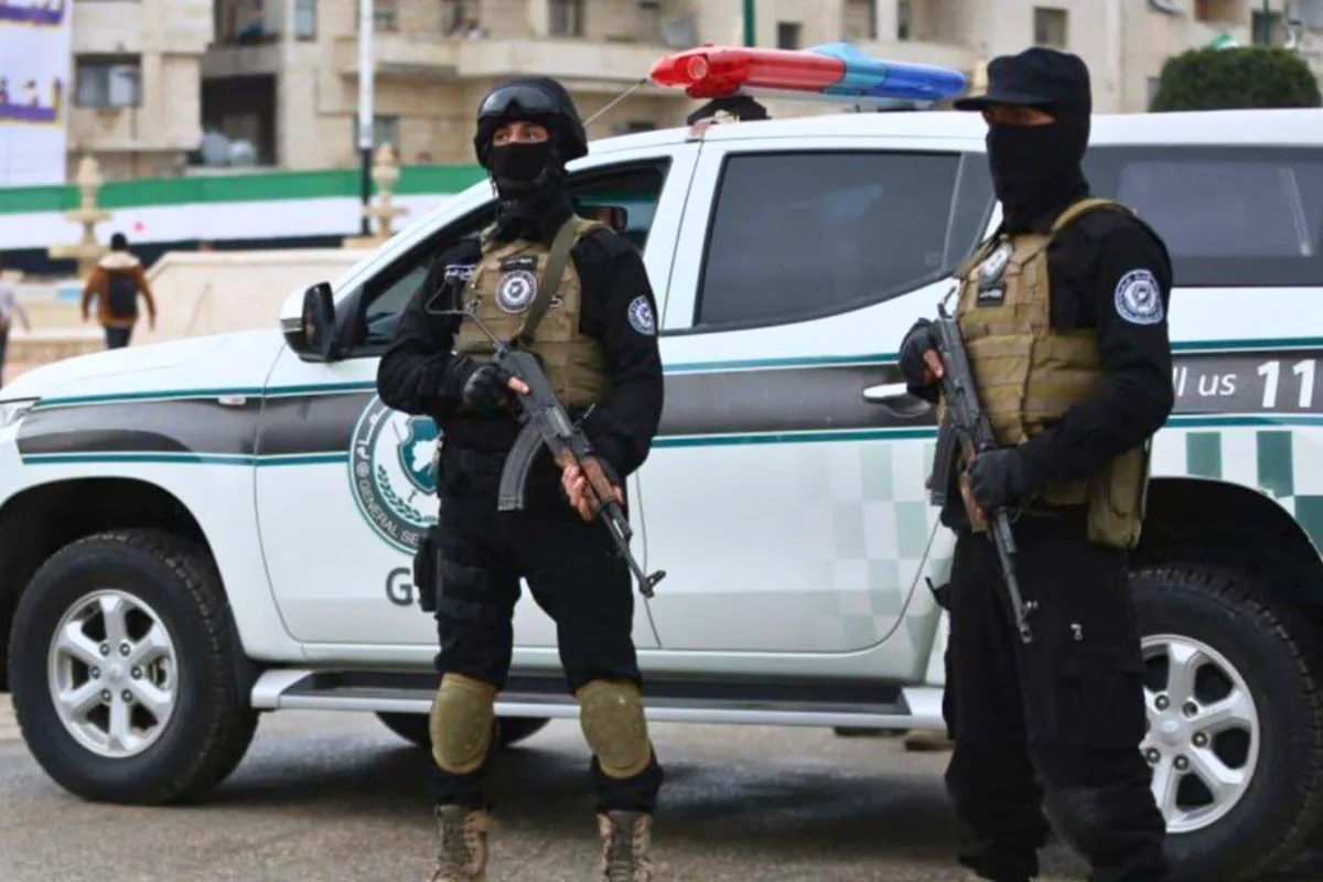مقتل عنصر من الأمن السوري في هجوم مسلح بريف إدلب