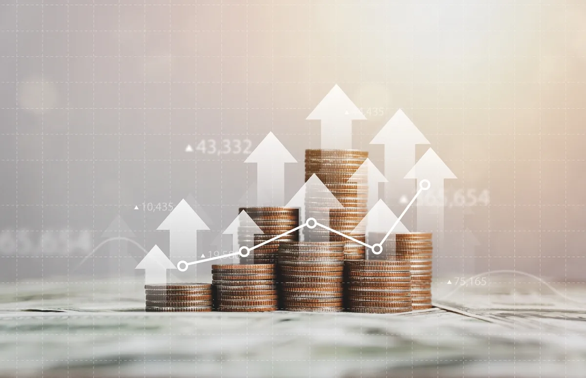 أسعار الذهب تصعد بدعم من ضعف الدولار وتوقعات خفض الفائدة