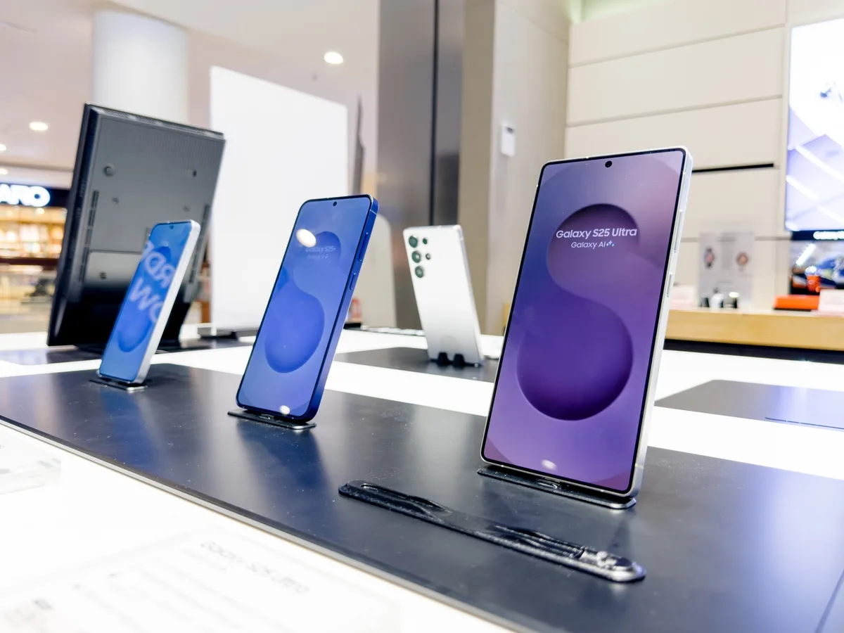 إطلاق قريب لهاتف سامسونغ Galaxy S25 FE المنافس الجديد لآيفون 16e