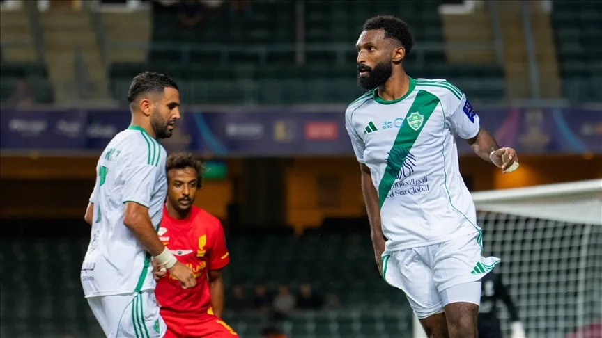 الأهلي يقسو على القادسية 5-1 ويتأهل لنهائي كأس السوبر السعودي