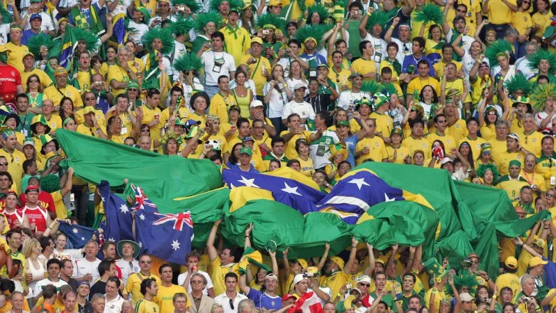 قرار مثير للجدل: هل تمنع أمريكا الجماهير البرازيلية من حضور كأس العالم؟