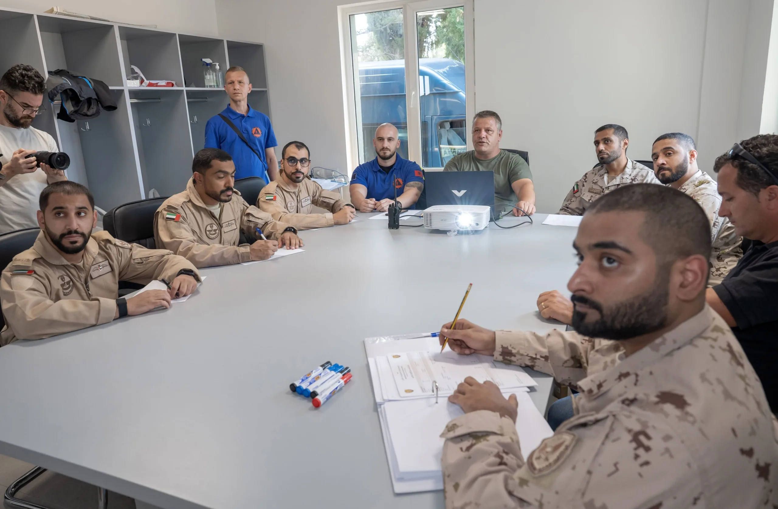 فريق الإنقاذ الإماراتي يواصل عملياته الميدانية للسيطرة على حرائق الغابات الألبانية