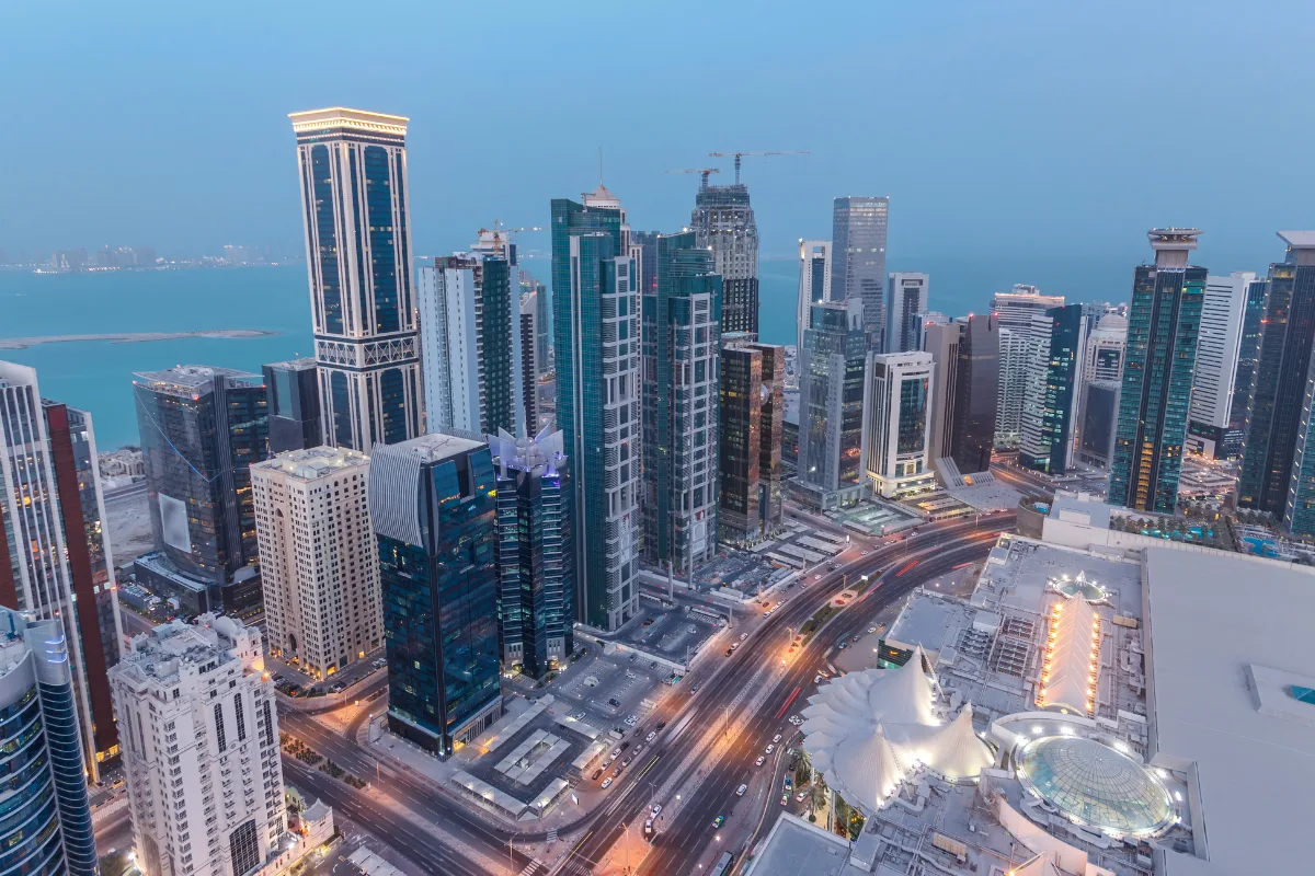 قطر طرق وبنية تحتية بالشحانية في الربع الأخير من العام