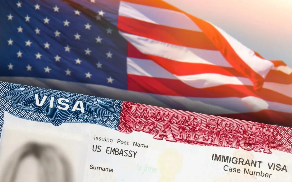 أمريكا.. شركات التكنولوجيا الكبرى تحذر موظفيها من السفر بسبب تأشيرة H-1B