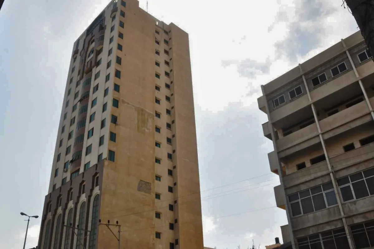 أمر إخلاء إسرائيلي لسكان برج الغفري في منطقة الميناء بغزة