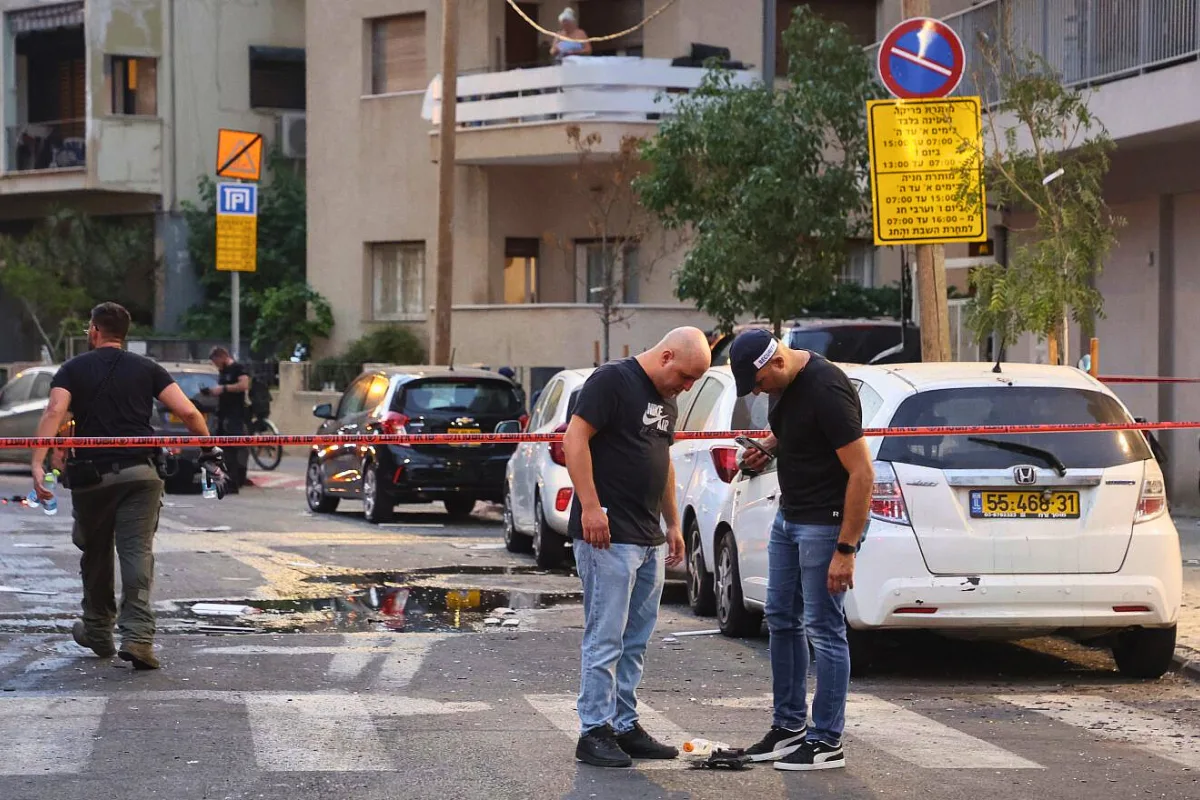 الحوثيون يعلنون استهداف مواقع حساسة داخل إسرائيل