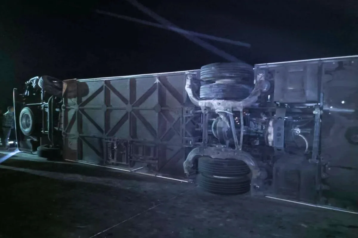 مصر: مقتل 8 وإصابة 14 في انقلاب حافلة بالمنيا