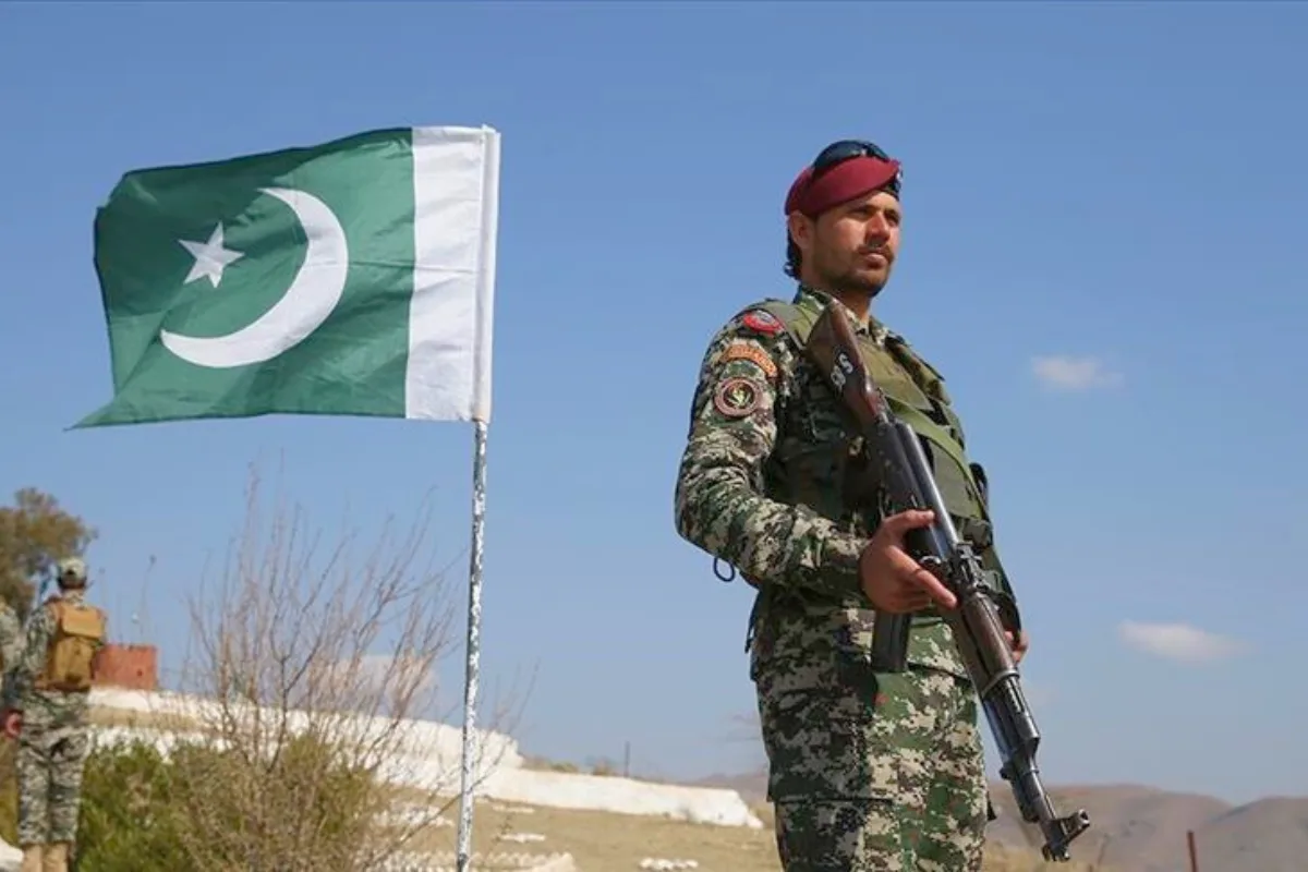 الجيش الباكستاني يقضي على 31 مسلحا في عمليتين أمنيتين