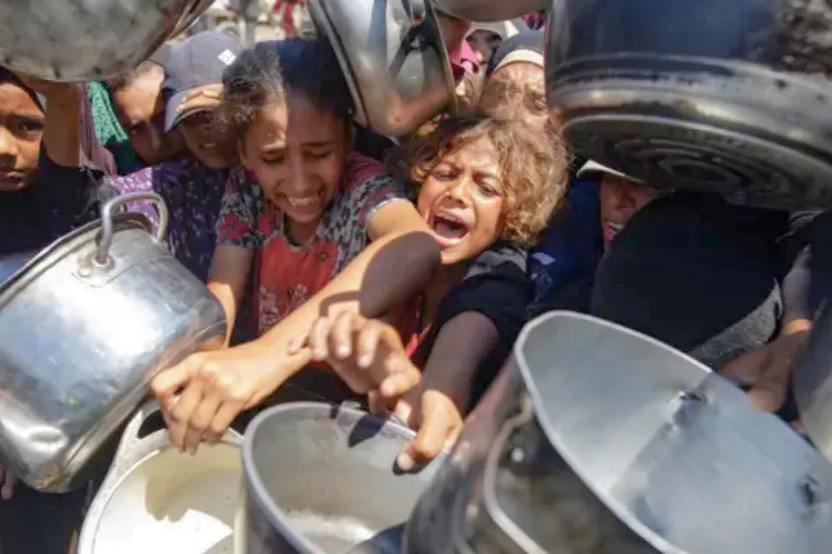 أسطول المساعدات يبحر مجددًا نحو غزة