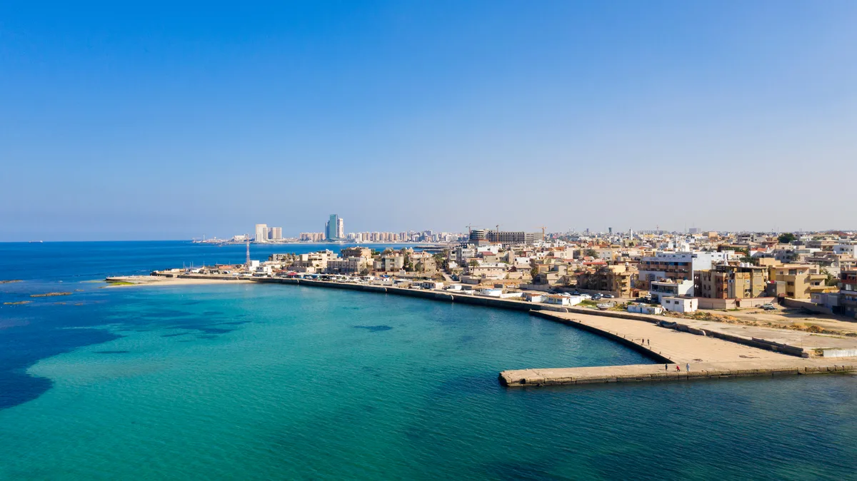 الجامعة العربية تدعو الأطراف الليبية لحل الخلافات بالحوار