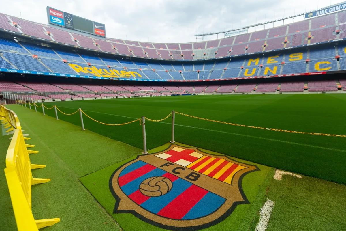 ملعب كامب نو غير جاهز.. برشلونة يستضيف فالنسيا أمام 6 آلاف متفرج فقط
