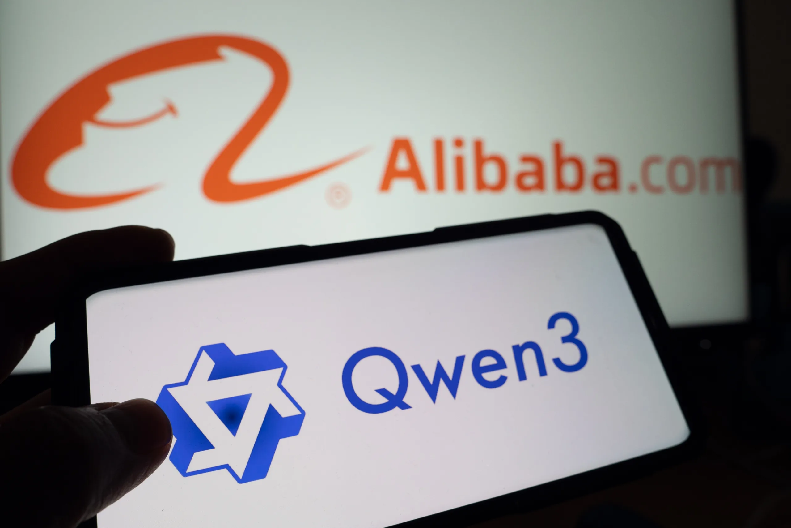 علي بابا تطلق نموذج ذكاء اصطناعي ضخم لمواجهة تقنيات OpenAI