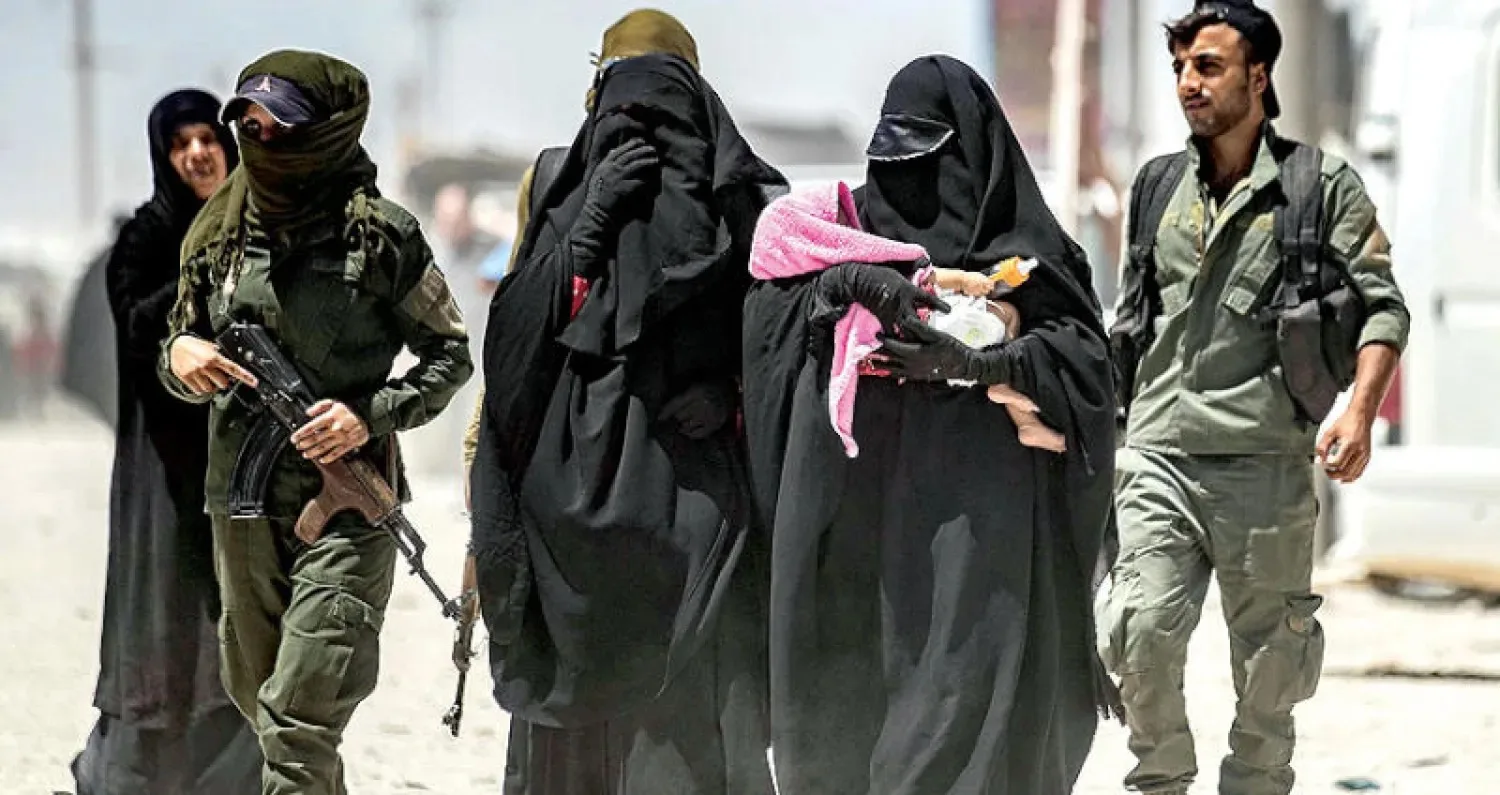 من مربية ومحبة للأطفال إلى متهمة بالانتماء لتنظيم داعش.. قصة كريستين ألان