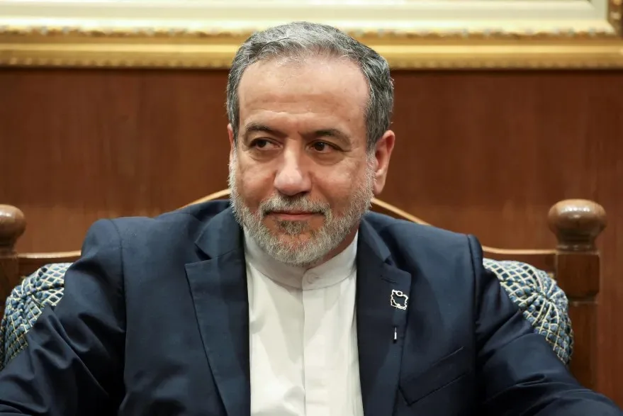 إيران ترهن بقاء الاتفاق مع وكالة الطاقة الذرية بعدم اتخاذ إجراءات عدائية