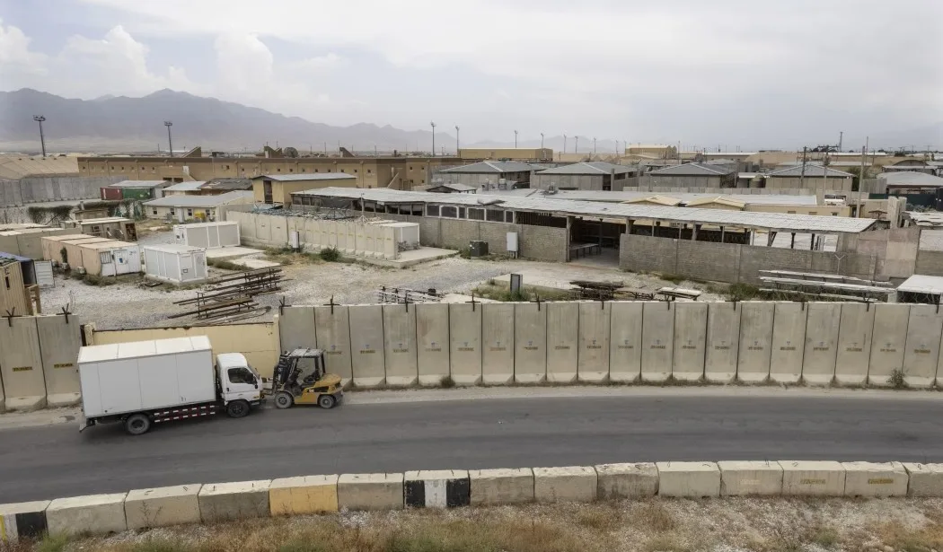 قاعدة باغرام الأمريكية في أفغانستان