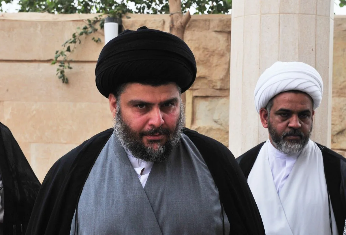 مقتدى الصدر يحذر من “انفجار” أسلحة الميليشيات ويؤكد عدم المشاركة في الانتخابات