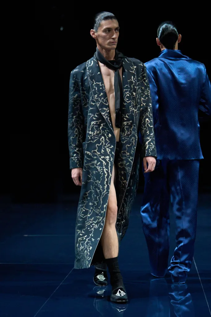 الإغراء يسيطر على عرض توم فورد لربيع 2026 في باريس