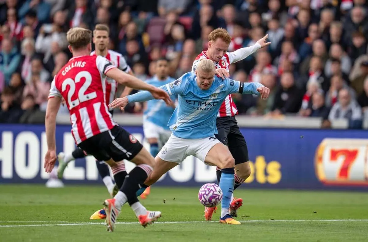 مانشستر سيتي ضد برينتفورد في الدوري الإنجليزي