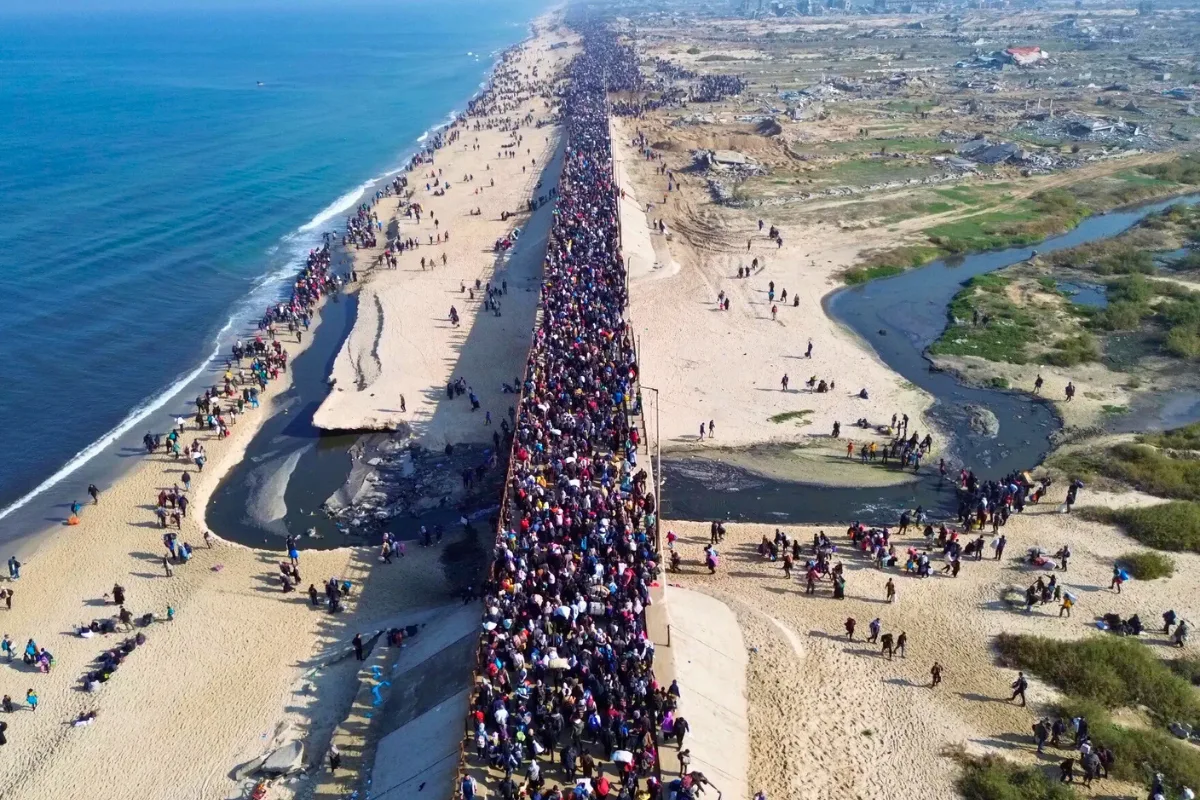 عودة آلاف المهجرين الفلسطينيين إلى شمال غزة