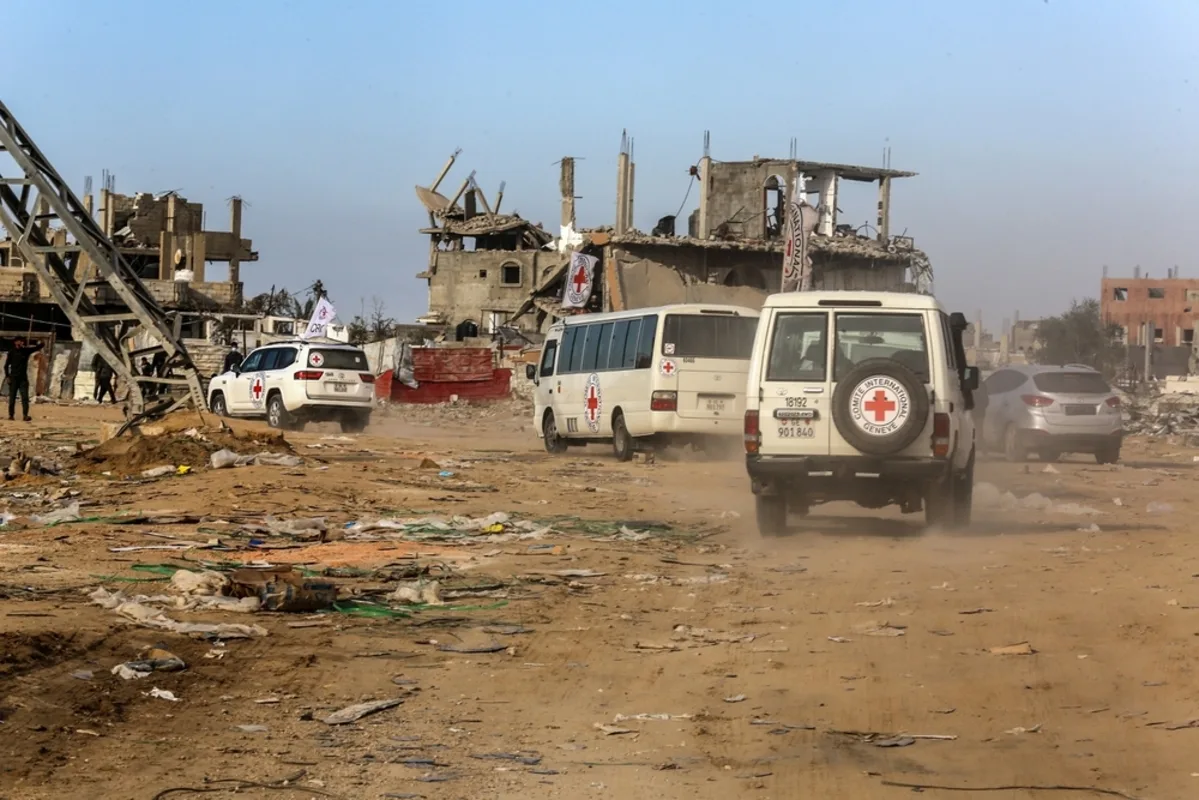 غزة: الصليب الأحمر يتحرك لاستلام الرهائن الإسرائيليين