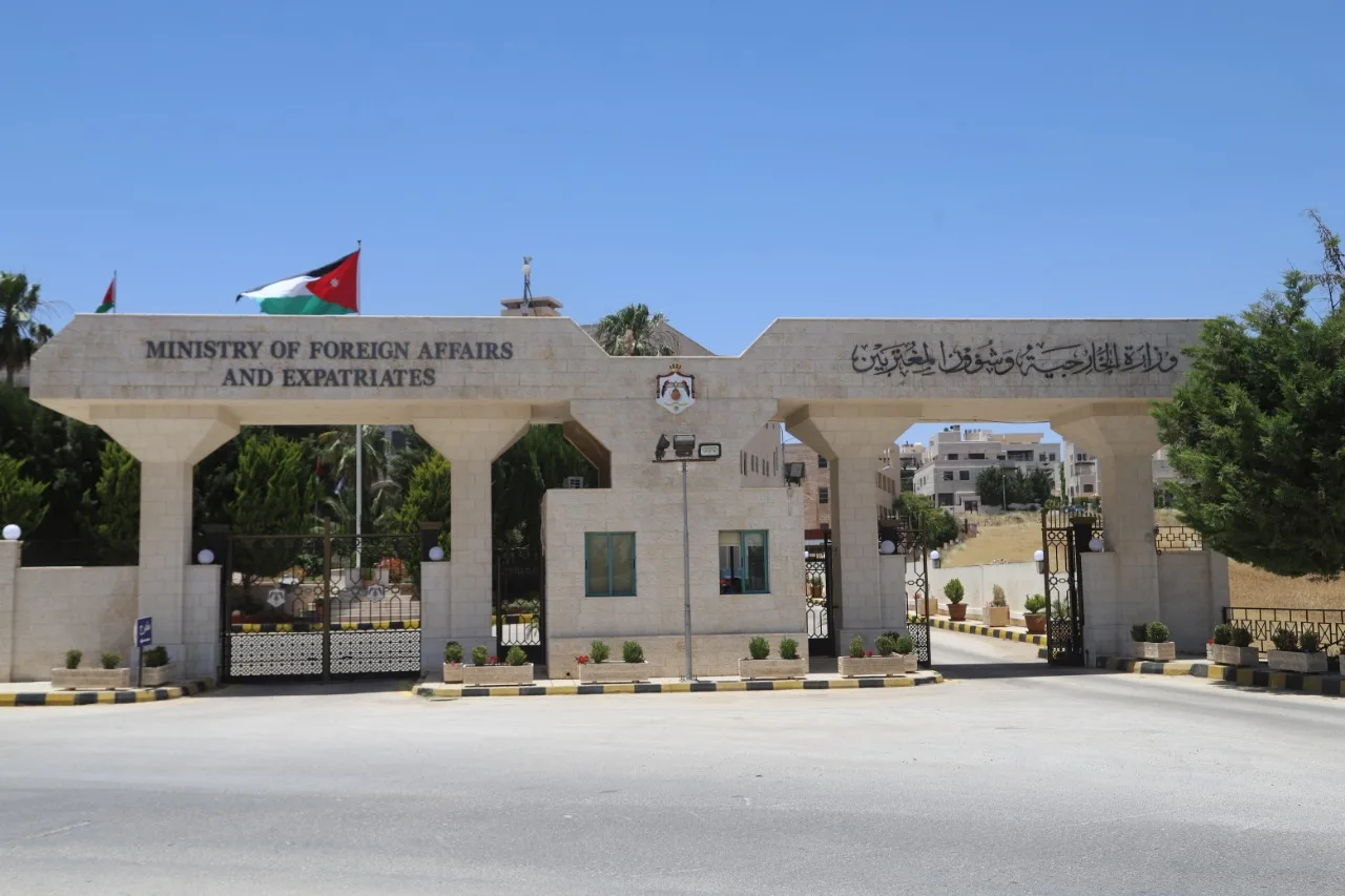 إسرائيل ترحل 131 ناشطا من أسطول الصمود إلى الأردن
